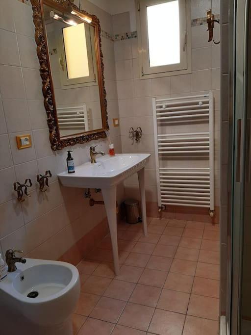 Apartamento Charme In Righi Bolonia Exterior foto